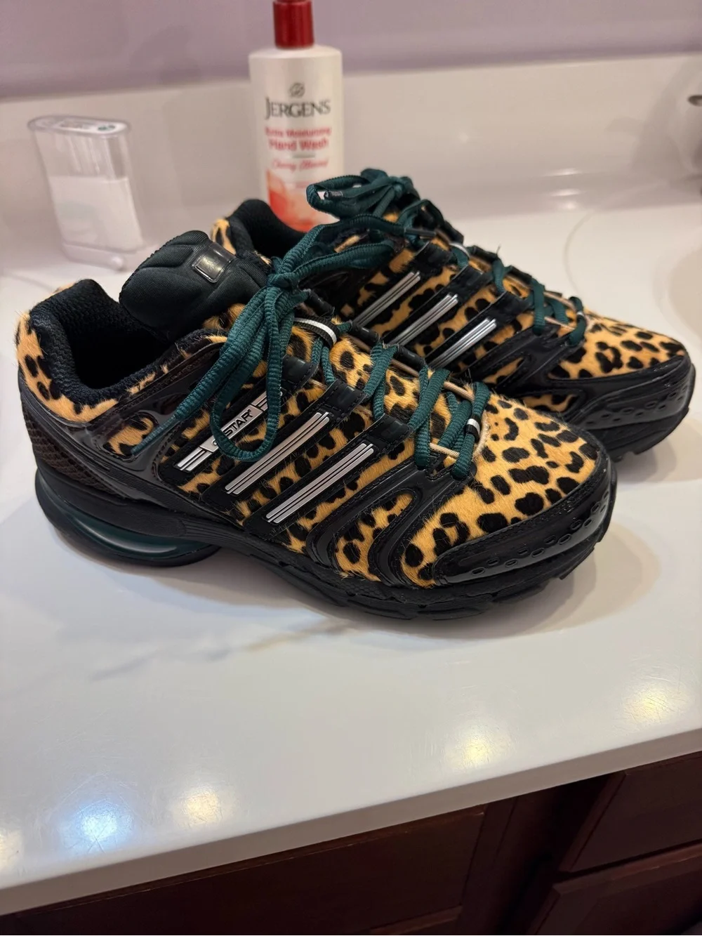Adistar Control 5 Leopard Print Sneakers
